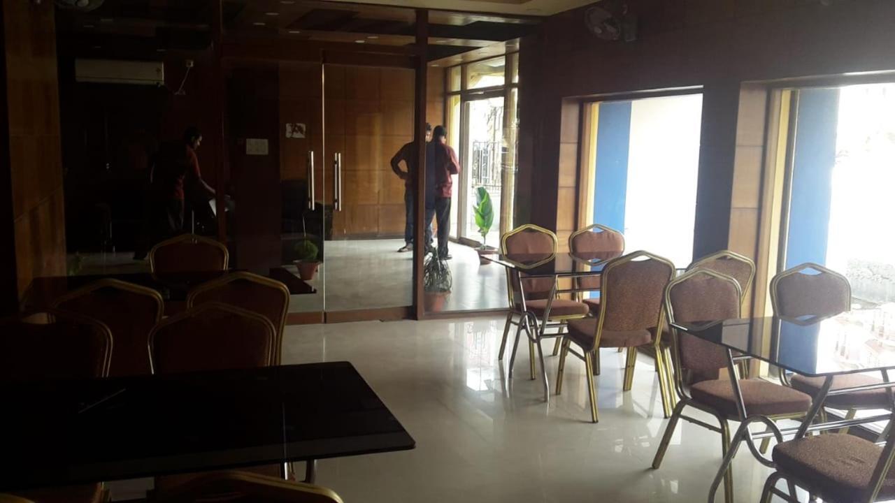 Hotel Shelter Tarapith Ngoại thất bức ảnh